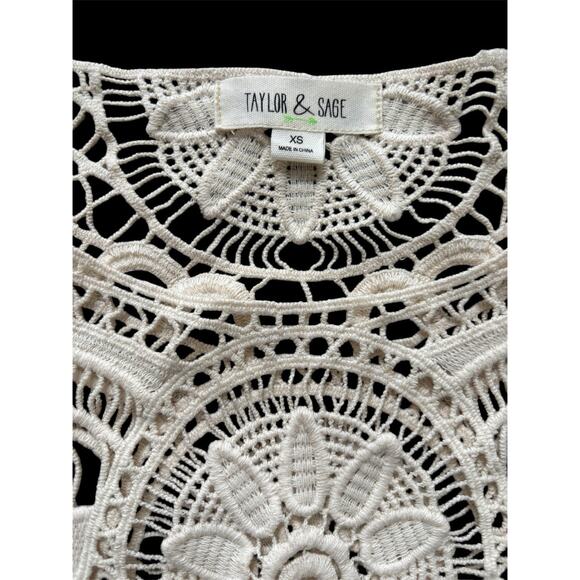 Taylor & Sage Cream Embroidered Boho Coquette Coastal Beach Top Shirt Size XS - Picture 2 of 3